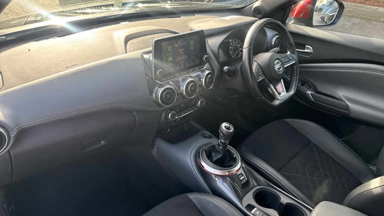 Nissan Juke 1.0 DiG-T Tekna 5dr Petrol Hatchback